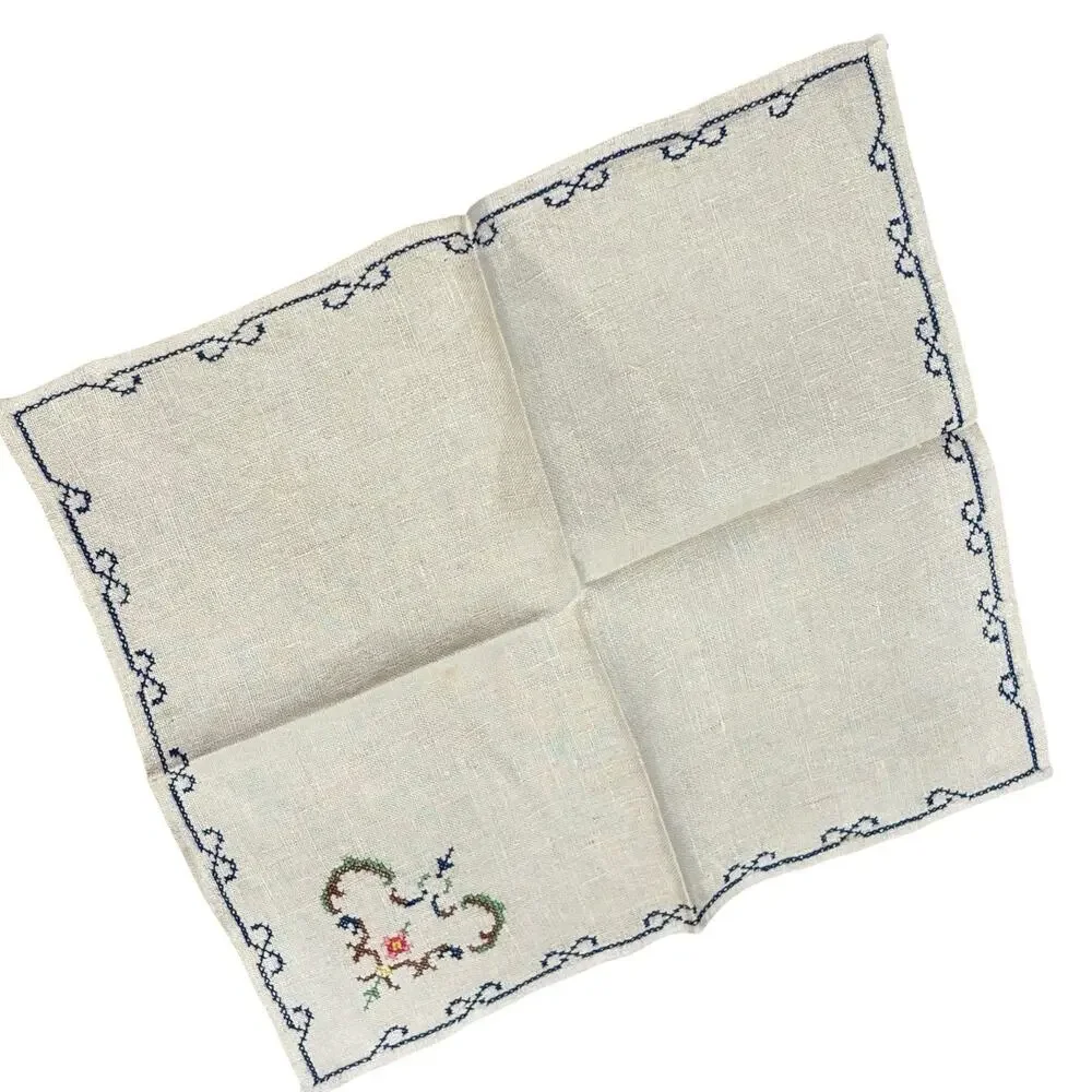 Vintage Hand Embroidered Bridge Card Tablecloth 33.5